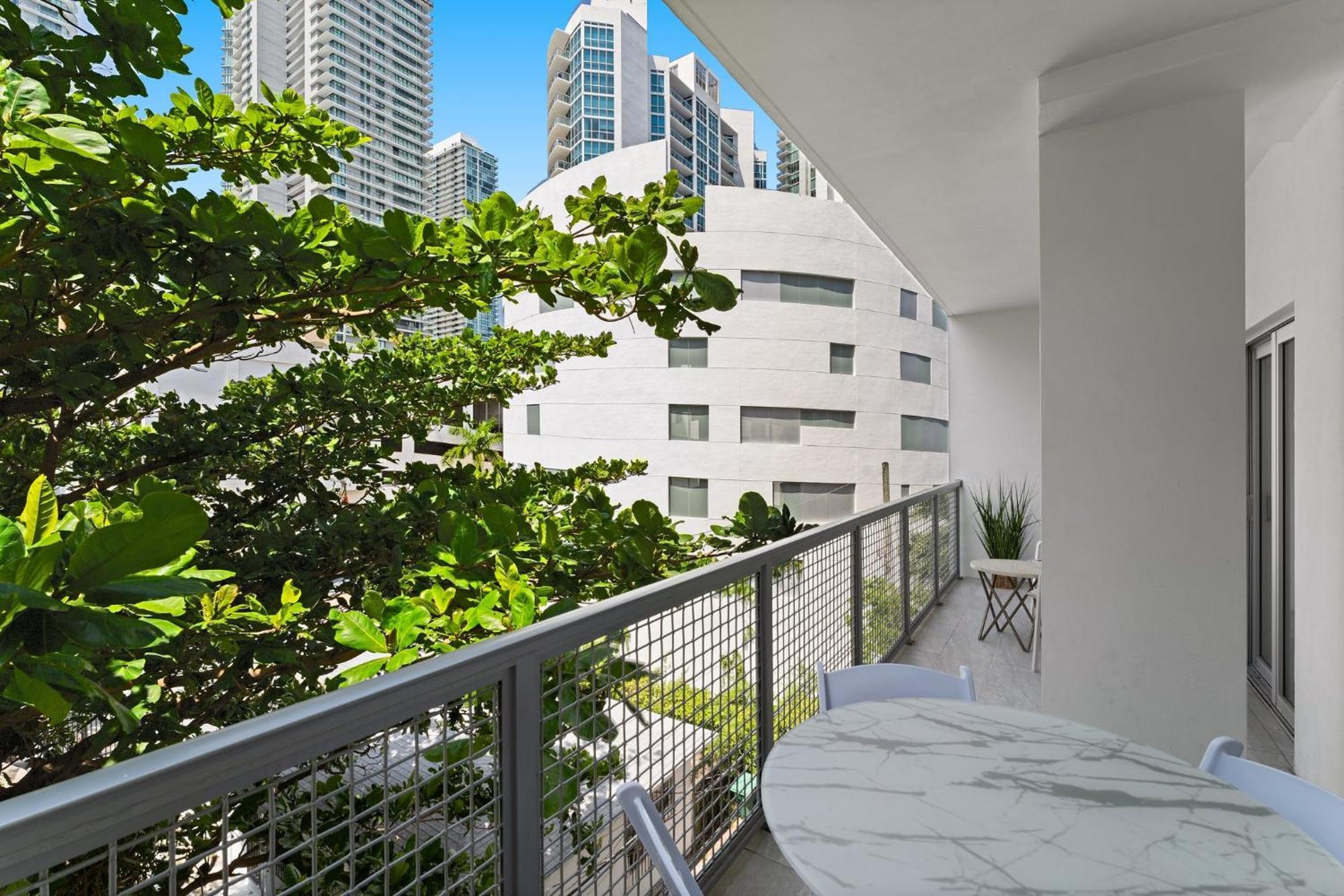 Modern Apartment In Edgewater Miami Bilik gambar