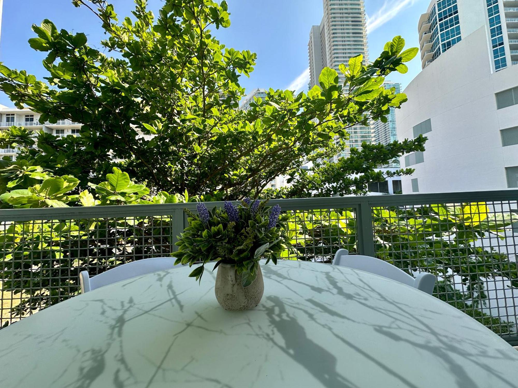 Modern Apartment In Edgewater Miami Luaran gambar
